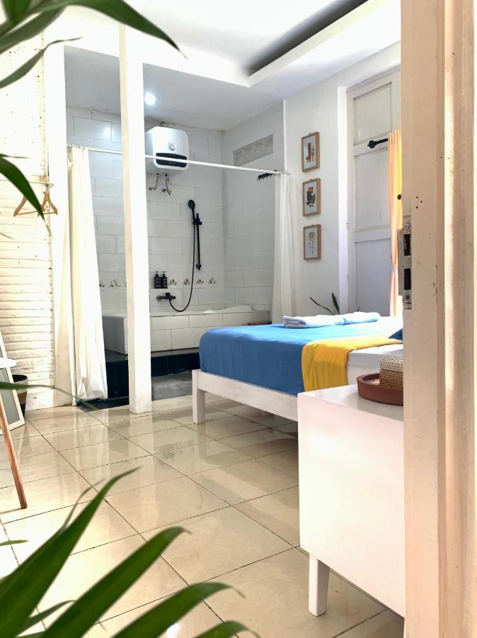 Roemah Renjana Yogyakarta Hotel Buitenkant foto